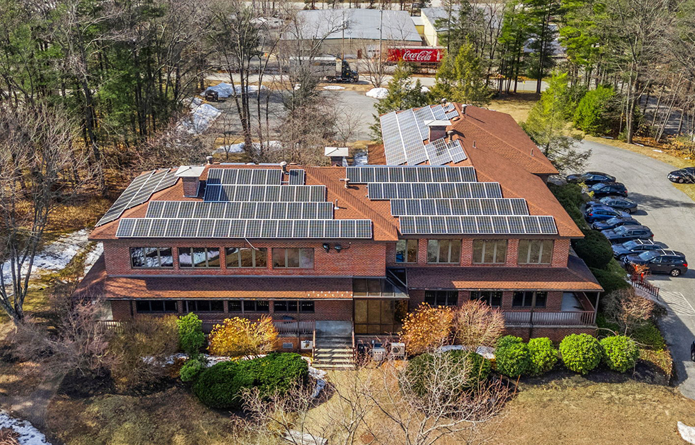 MANSARD brokers sale of 24,225 s/f Seabrook office building after uncovering hidden zoning constraint
